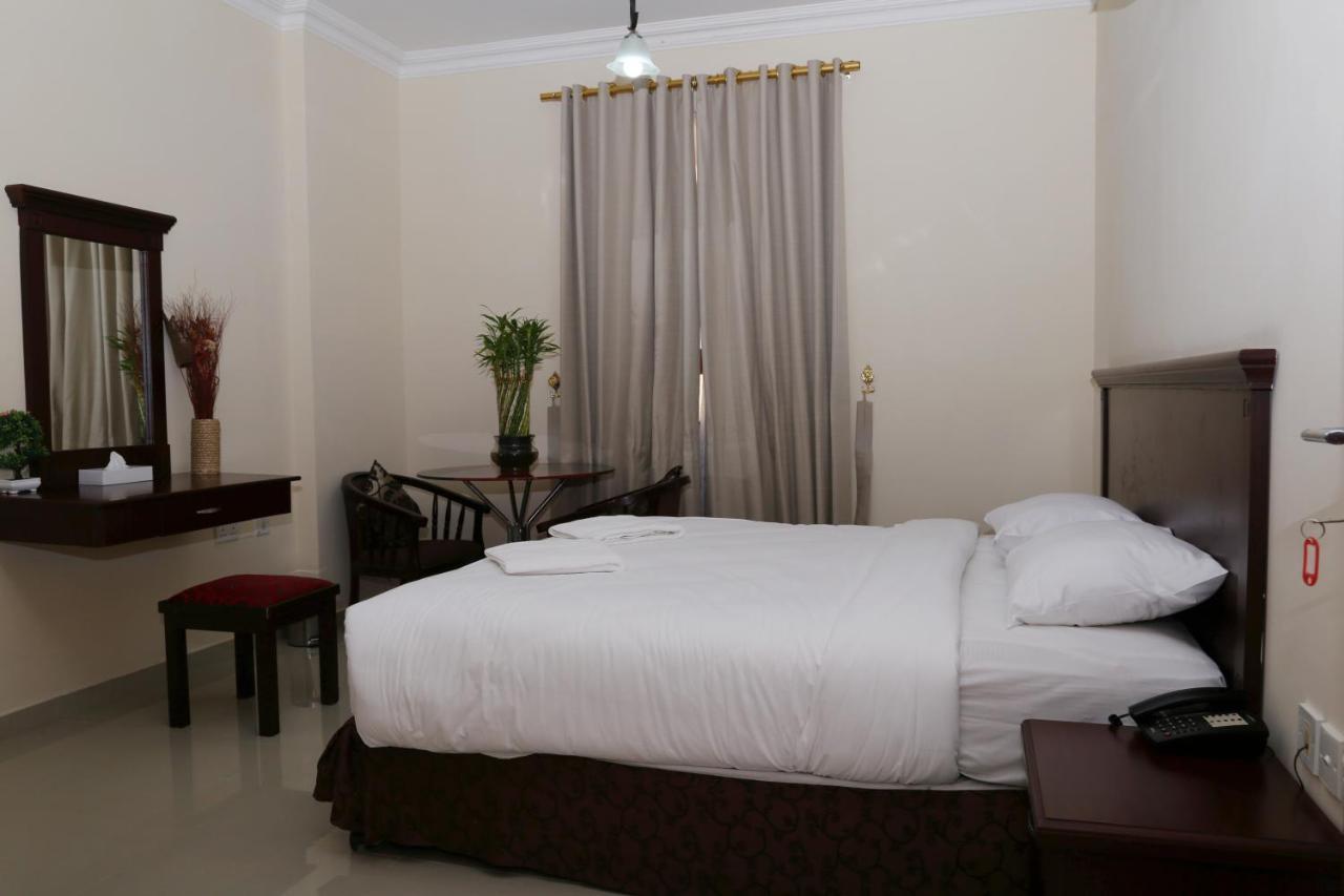 Jarzez Hotel Apartments Al Hail Seeb Luaran gambar