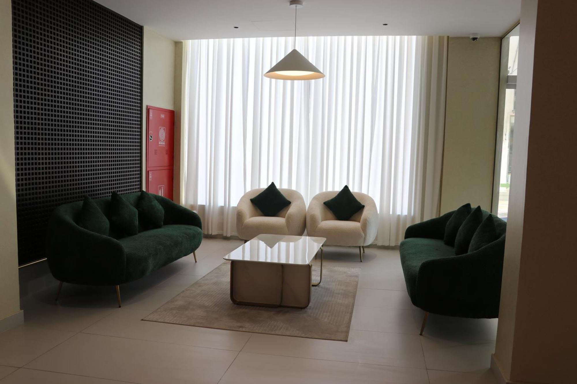 Jarzez Hotel Apartments Al Hail Seeb Luaran gambar