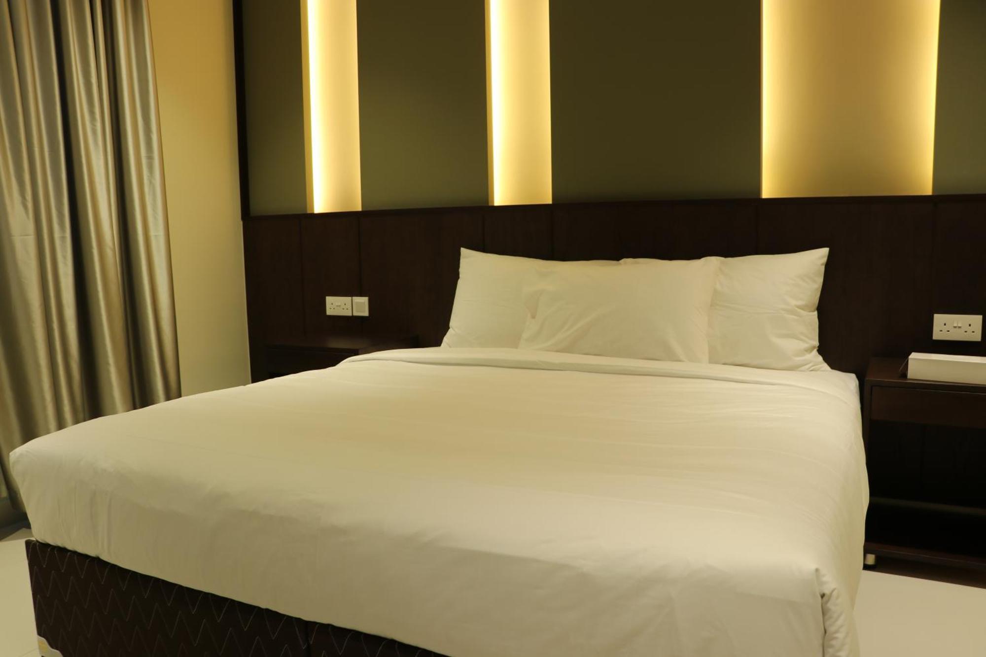 Jarzez Hotel Apartments Al Hail Seeb Luaran gambar