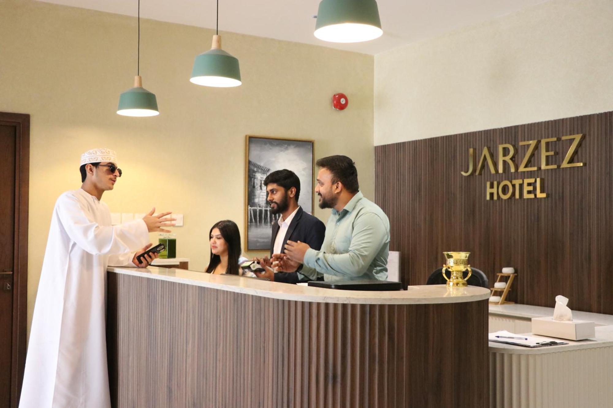 Jarzez Hotel Apartments Al Hail Seeb Luaran gambar